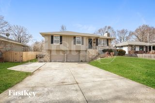 706 SW Merritt St, Lees Summit, MO 64081