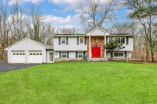 56 Smith Hill Road, Airmont, NY 10952