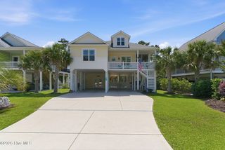 206 NE 61st Street, Oak Island, NC 28465