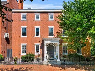 147 State St #4, Portsmouth, NH 03801