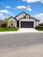 2830 Purpletop Point, New Braunfels, TX 78130