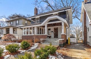 905 Calvin Ave SE, Grand Rapids, MI 49506