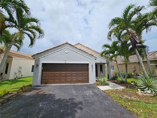 4232 Mahogany Ridge Dr, Weston, FL 33331