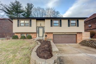 605 N  Cherry St, O'Fallon, IL 62269