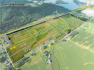 Lock 17 Rd SE, Gnadenhutten, OH 44629
