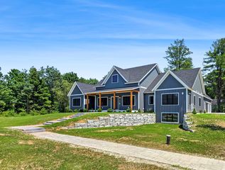 23 Charlotte Way, Colchester, VT 05446