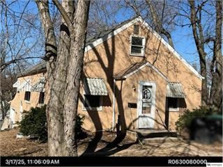 3820 N  61st St, Omaha, NE 68104