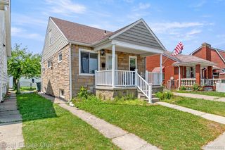 7727 Anthony St, Dearborn, MI 48126
