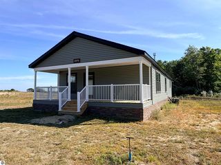 2272 Vista View Dr, Traverse City, MI 49686