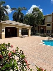 7085 Nova Dr #113, Fort Lauderdale, FL 33317