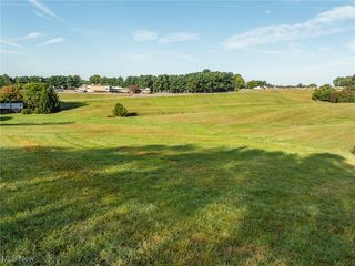 Miller Ave SW, Sugarcreek, OH 44681