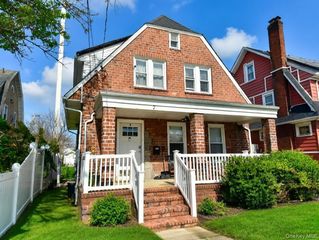 7 Bernhard Street, Hempstead, NY 11550