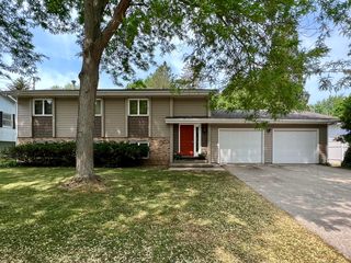 715-717 N  Bradley Rd, Mount Pleasant, MI 48858