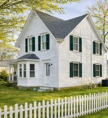16 South Rd, Chilmark, MA 02535