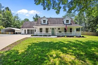108 Winona Way, Walhalla, SC 29691