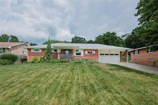 555 N  9th St, Indiana, PA 15701