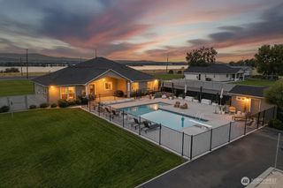 2477 Hanson Loop, Burbank, WA 99323