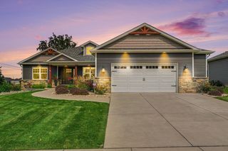 1002 Oak Grove Ct, Crown Point, IN 46307