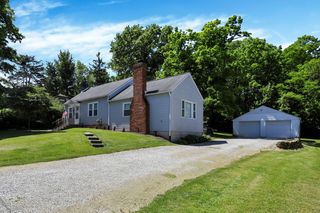 133 E  South St, Lithopolis, OH 43136