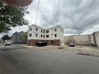 531 Smith St, Providence, RI 02908