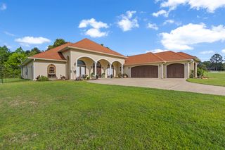 235 County Road 1130, Kilgore, TX 75662