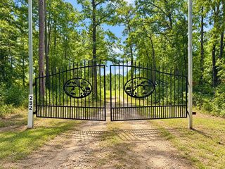 292 Bill Stickley Rd, Zavalla, TX 75980