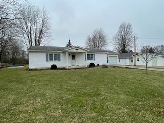 17 S Pleasant St, Greenwich, OH 44837