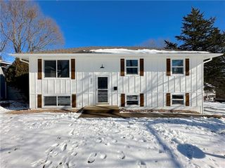207 S  Ellison Way, Independence, MO 64050