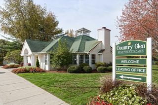 600 Meridian St #1008, Groton, CT 06340