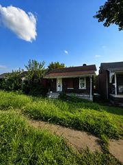 4920 San Francisco Ave, Saint Louis, MO 63115