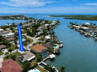 105 Jamaica Dr, Naples, FL 34113
