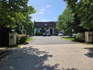 89 N Broadway #221, White Plains, NY 10603