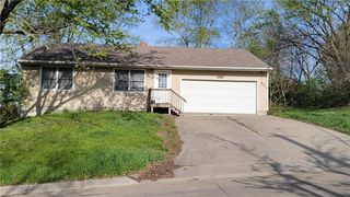 1543 N  Mulberry St, Maryville, MO 64468