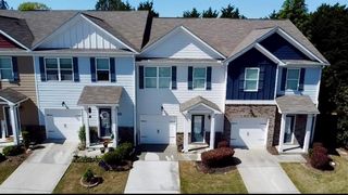 2206 NE Sandridge Commons Ln #6L, Gainesville, GA 30501