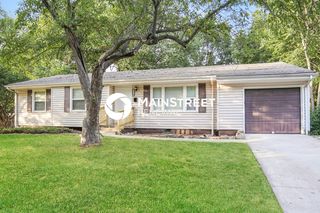 6702 Fairlane Dr, Kansas City, MO 64134