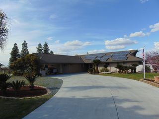 936 Nebraska Ave, Dinuba, CA 93618