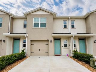 2199 Longleaf Rd, Davenport, FL 33837