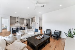 10239 Meandering Dell Ave, Las Vegas, NV 89166