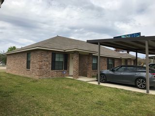 617 Baptist St #J, Pineville, LA 71360