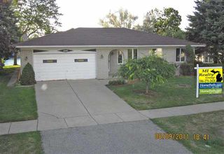 6285 Atkins Dr, Troy, MI 48085
