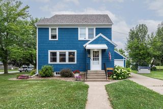 236 Alleghany Ave, Wabasha, MN 55981