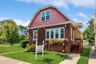9352 S  Muskegon Ave, Chicago, IL 60617