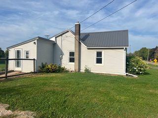 609 W  Fulton St, Polo, IL 61064