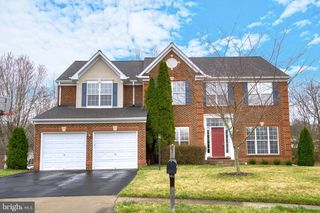5101 Gate Post Ct, Woodbridge, VA 22193