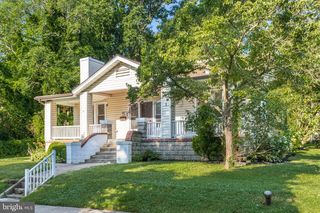 3 Lake Front Dr, Linthicum, MD 21090