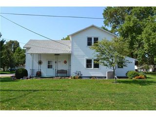 303 Water St, Center Point, IA 52213