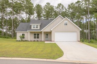 139 Bloomfield Dr, Thomasville, GA 31792