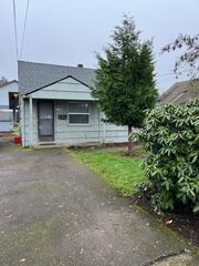 1915 Birch St, Forest Grove, OR 97116
