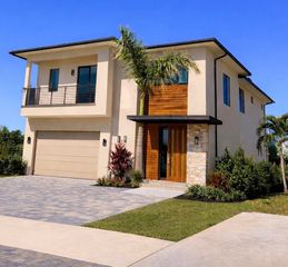 245 NE 11th Street, Delray Beach, FL 33444