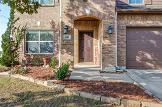 3621 Lake Hill Ln, Fort Worth, TX 76109